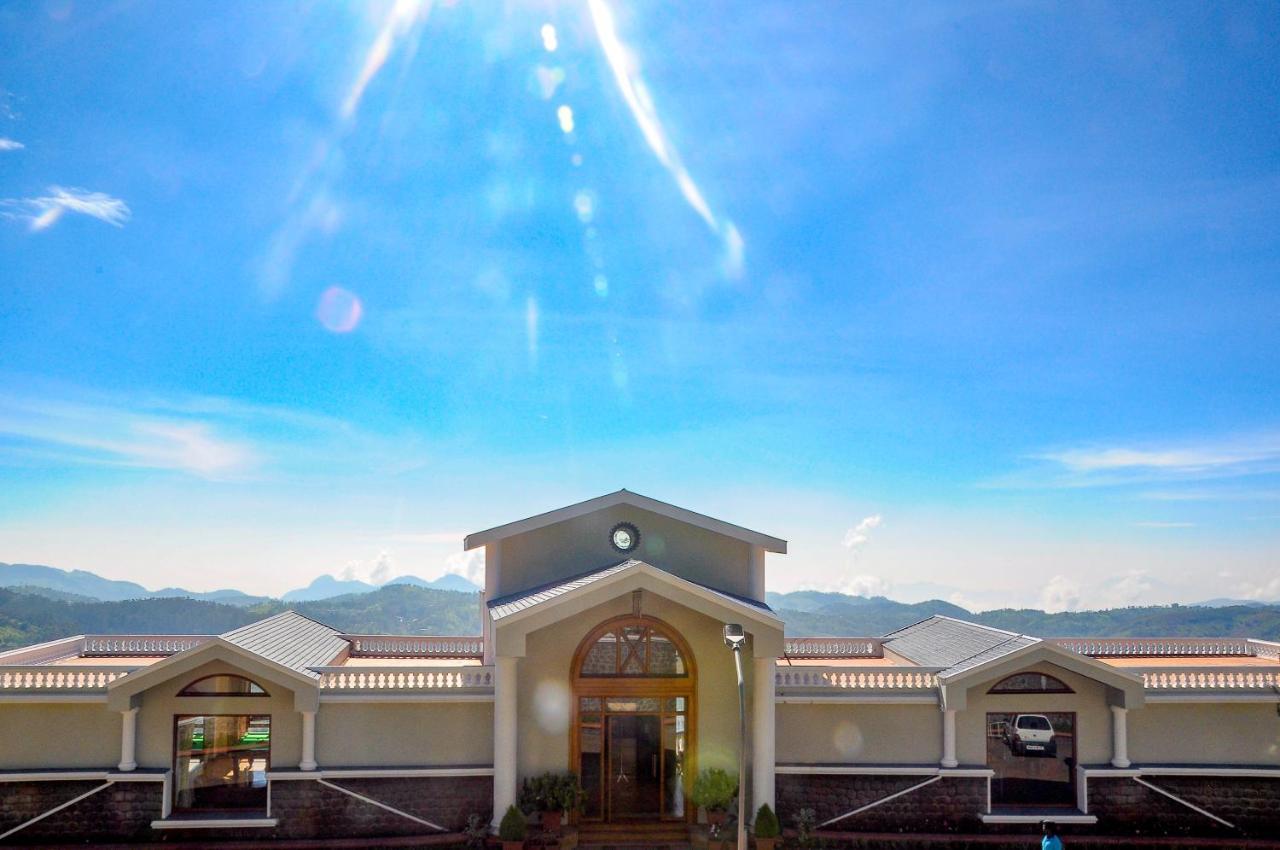 La Montana By Tgi Hotel Ooty Buitenkant foto